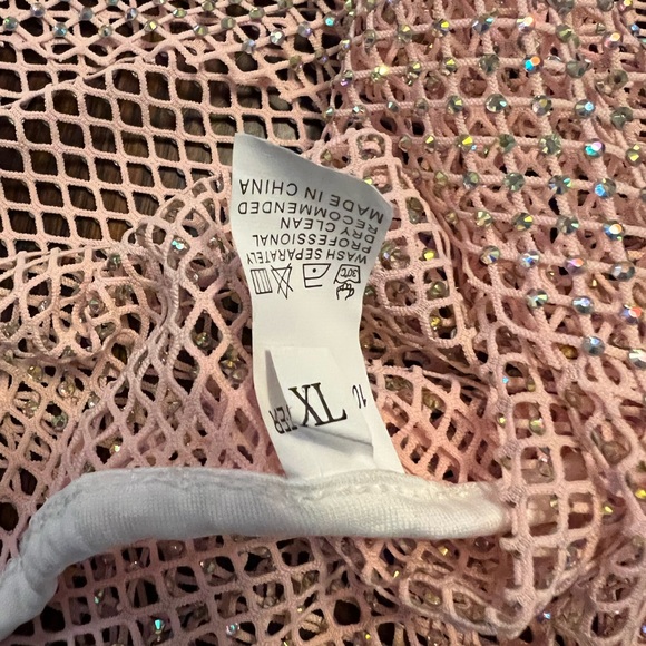 NWOT Pink rhinestone sparkle overlay - Picture 3 of 3